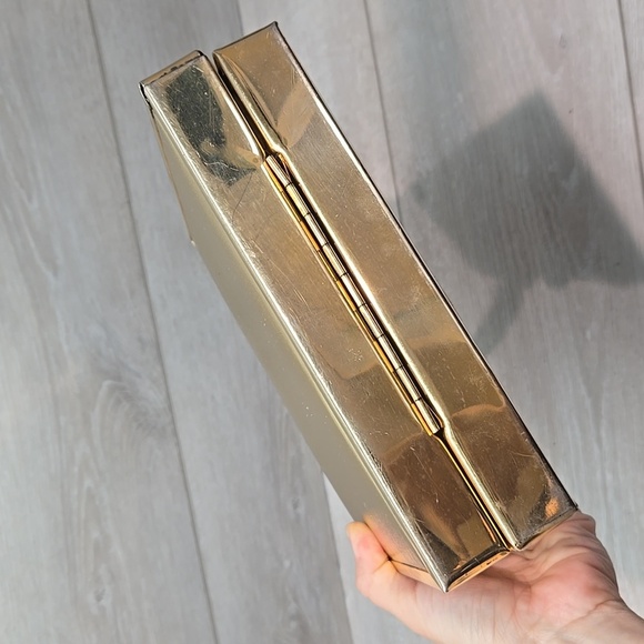 Vintag1960s TYROLEAN Bag Tapestry Cloth Embroidered Puffed Puffy Victorian Purse - Picture 10 of 13